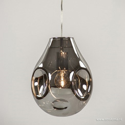 Glazen verlichting voor elke woonsmaak Verlichting met smokey / titanium-look glas
